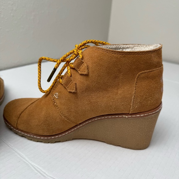 Toms Desert wedge tan suede ankle boots booties 8.5 - Picture 8 of 12